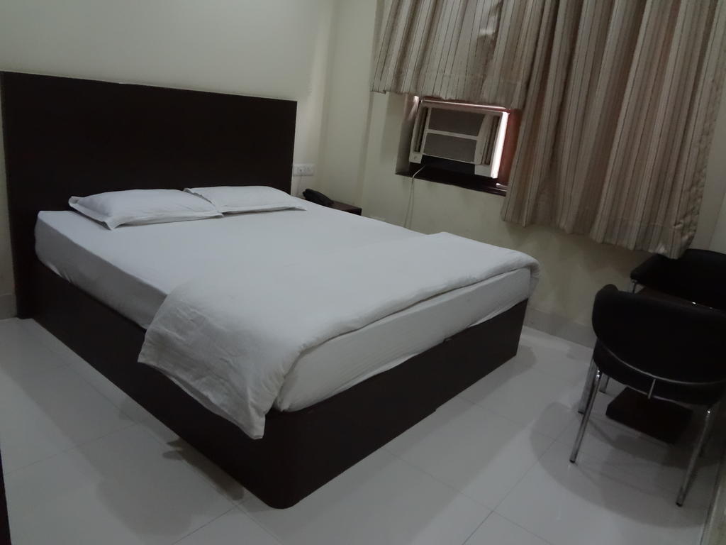 Hotel Siam International Delhi Zewnętrze zdjęcie