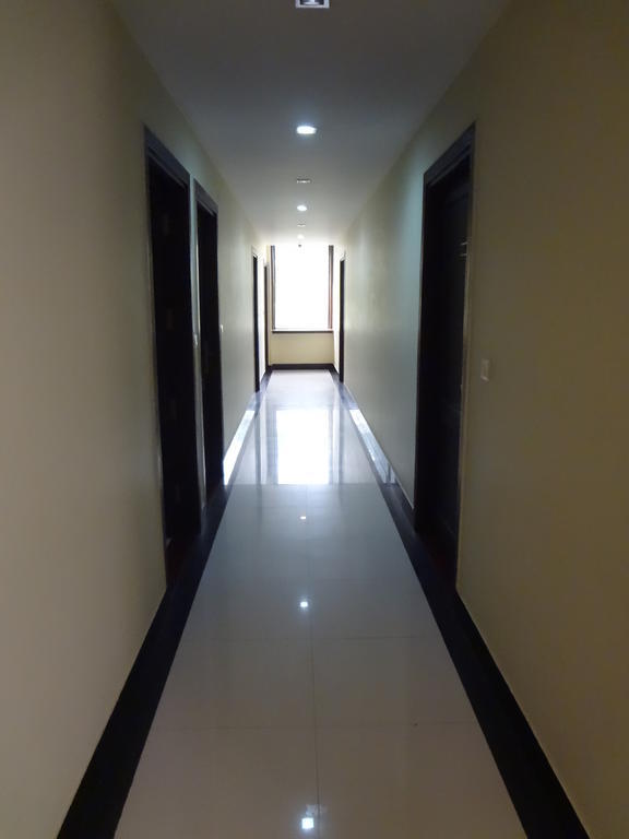 Hotel Siam International Delhi Zewnętrze zdjęcie