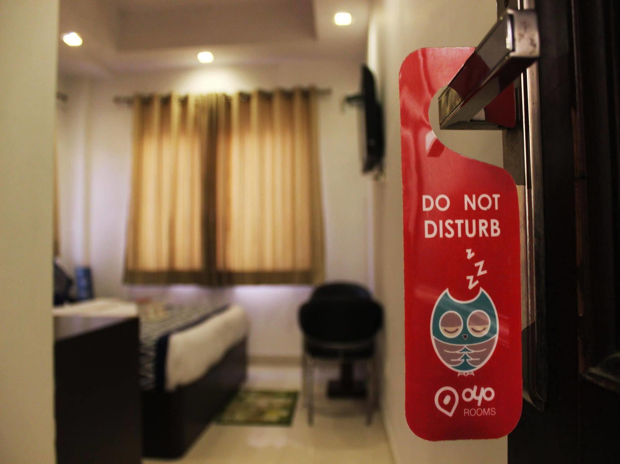Hotel Siam International Delhi Zewnętrze zdjęcie